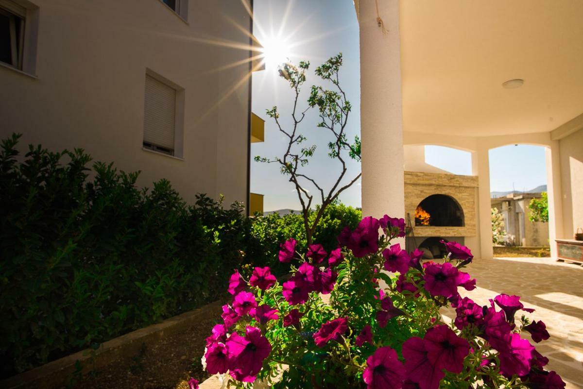 Apartments Cambio Kaštela Exterior foto